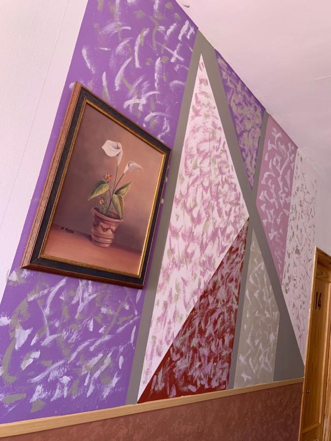 Hostal Sesena Bagian luar foto