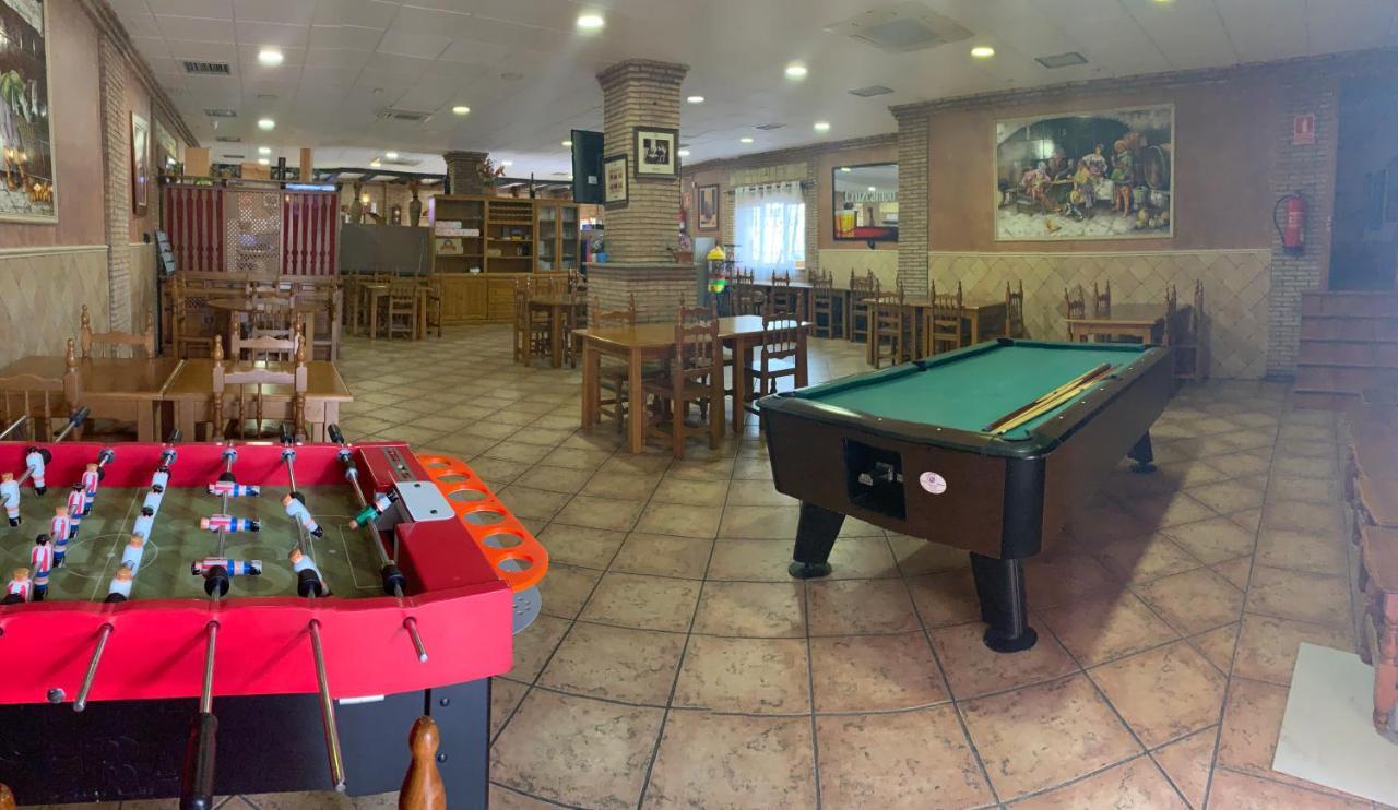 Hostal Sesena Bagian luar foto