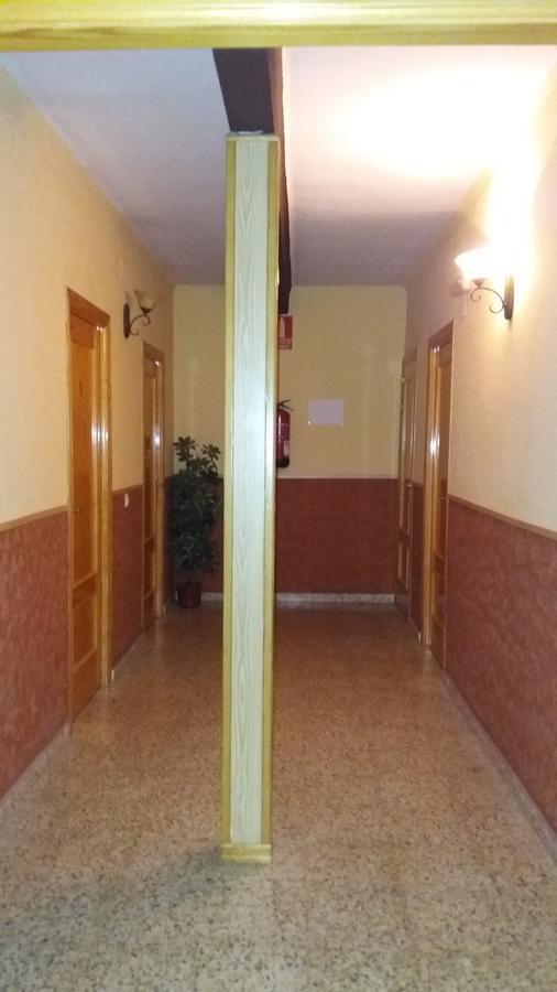 Hostal Sesena Bagian luar foto