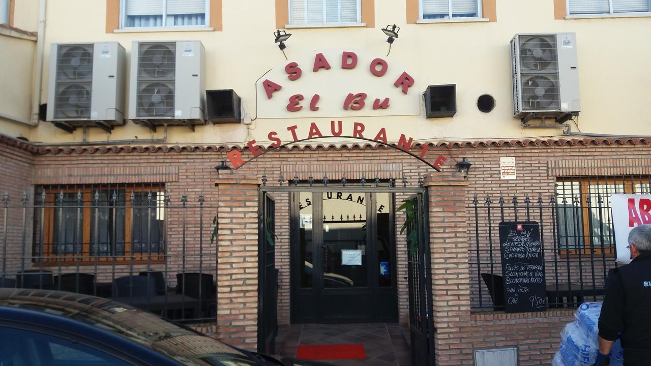 Hostal Sesena Bagian luar foto